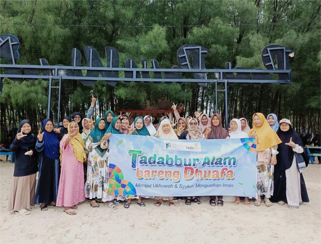 Tadabbur Alam Bareng Dhuafa, KL Lazismu Juwana Ajak Peserta Syukuri Nikmat Allah di Pantai Pasir Putih Wates