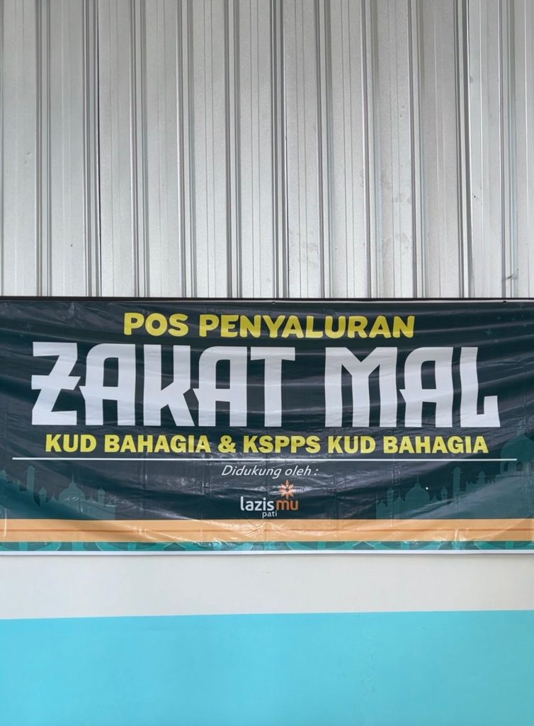 Penyaluran Zakat Maal KUD Bahagia untuk 151 Warga