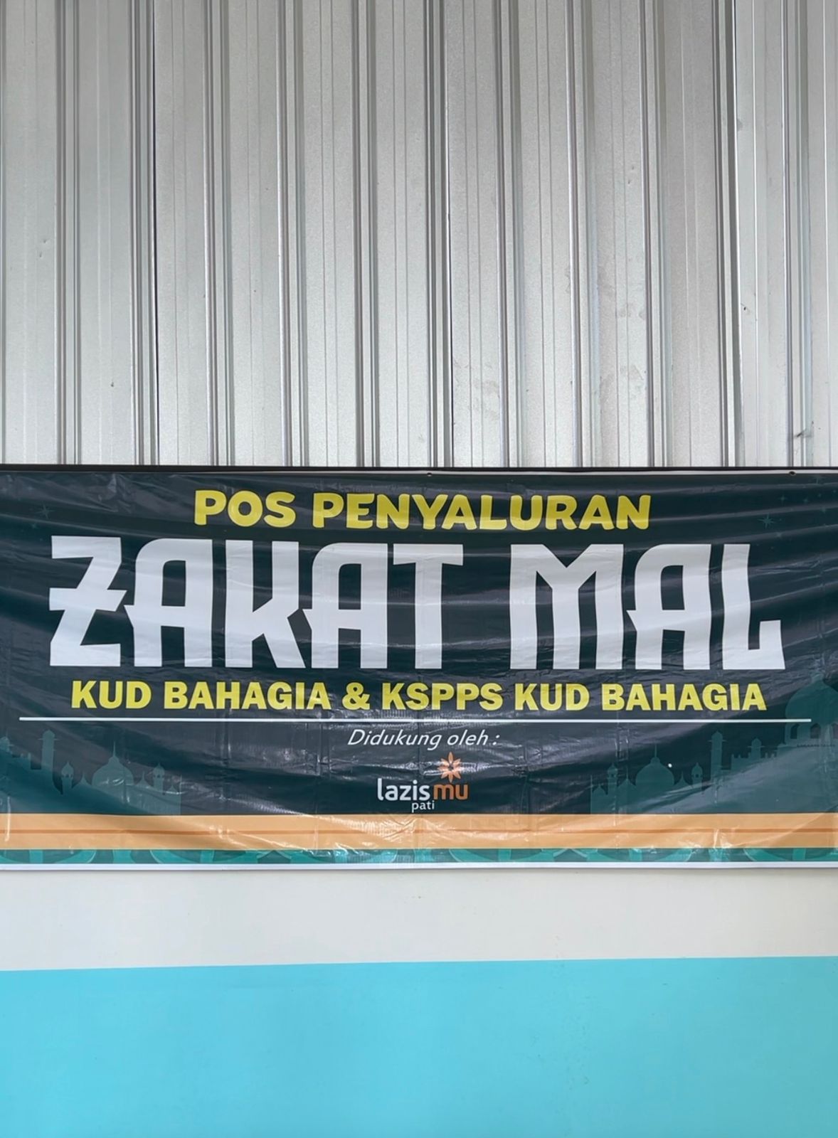 Penyaluran Zakat Maal KUD Bahagia untuk 151 Warga