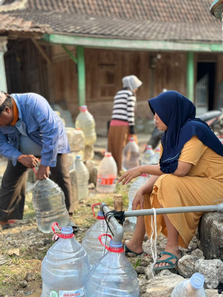 Muhammadiyah Salurkan 136.000 liter Air di Pati whatsapp image 2026 09 15 at 11.29.31
